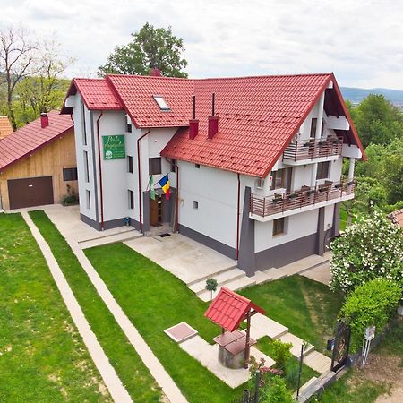 Perla Argesului, Ciubar, Piscina, Lift, Gratar, Cabana, Pensiuni, Hotel Cazare Transfagarasan Curtea De Arges Albestii de Arges Eksteriør billede