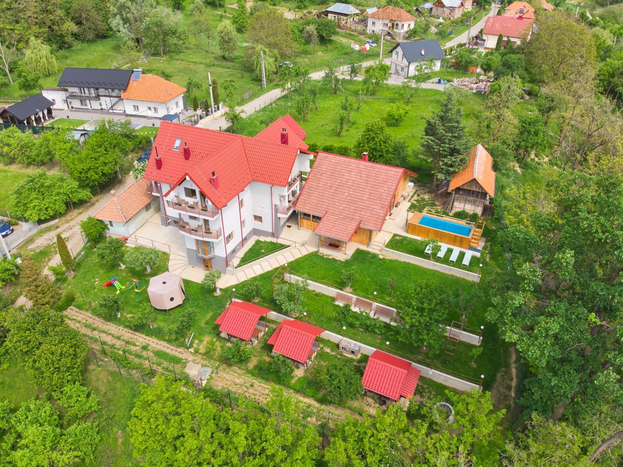 Perla Argesului, Ciubar, Piscina, Lift, Gratar, Cabana, Pensiuni, Hotel Cazare Transfagarasan Curtea De Arges Albestii de Arges Eksteriør billede