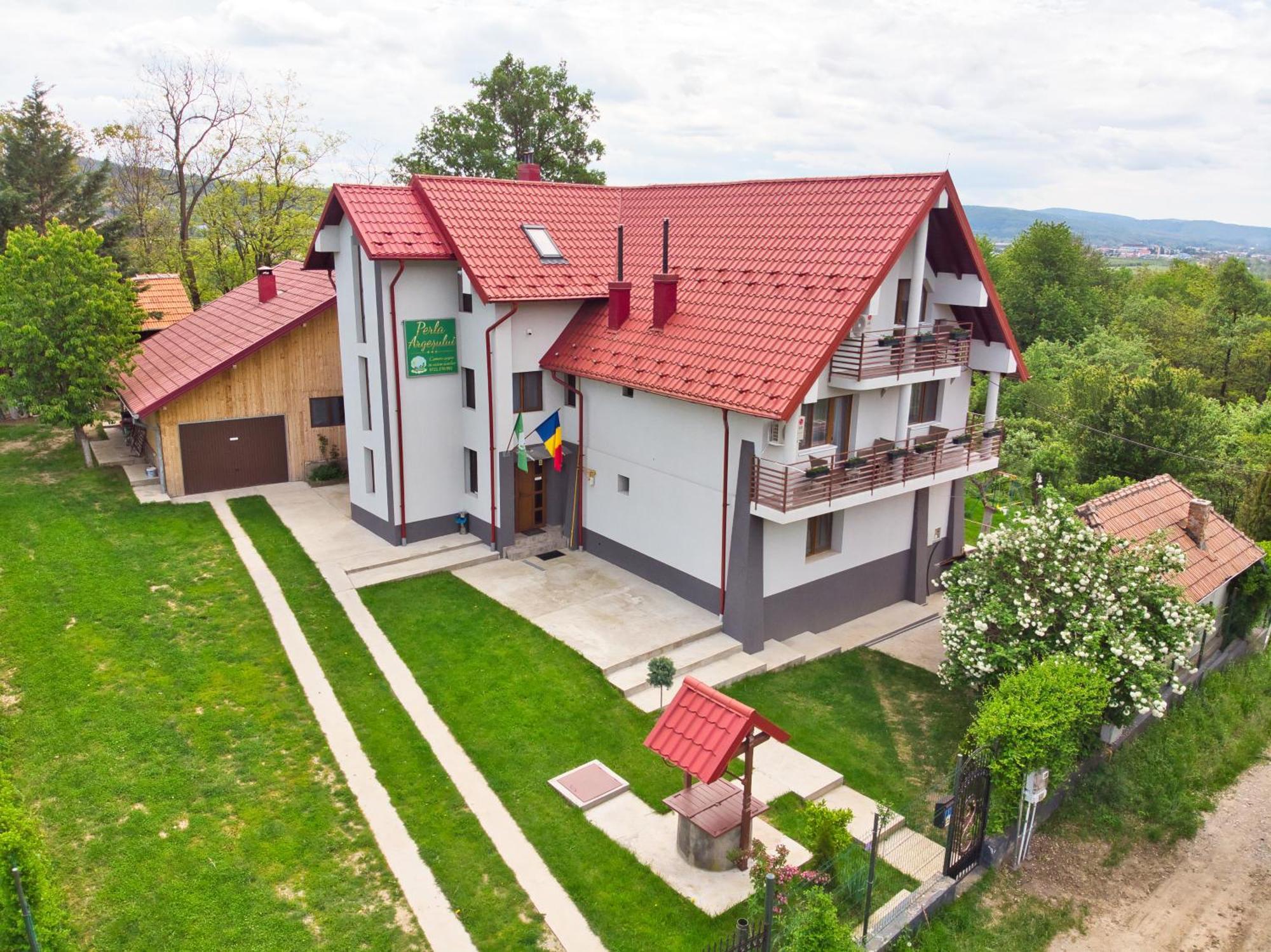 Perla Argesului, Ciubar, Piscina, Lift, Gratar, Cabana, Pensiuni, Hotel Cazare Transfagarasan Curtea De Arges Albestii de Arges Eksteriør billede