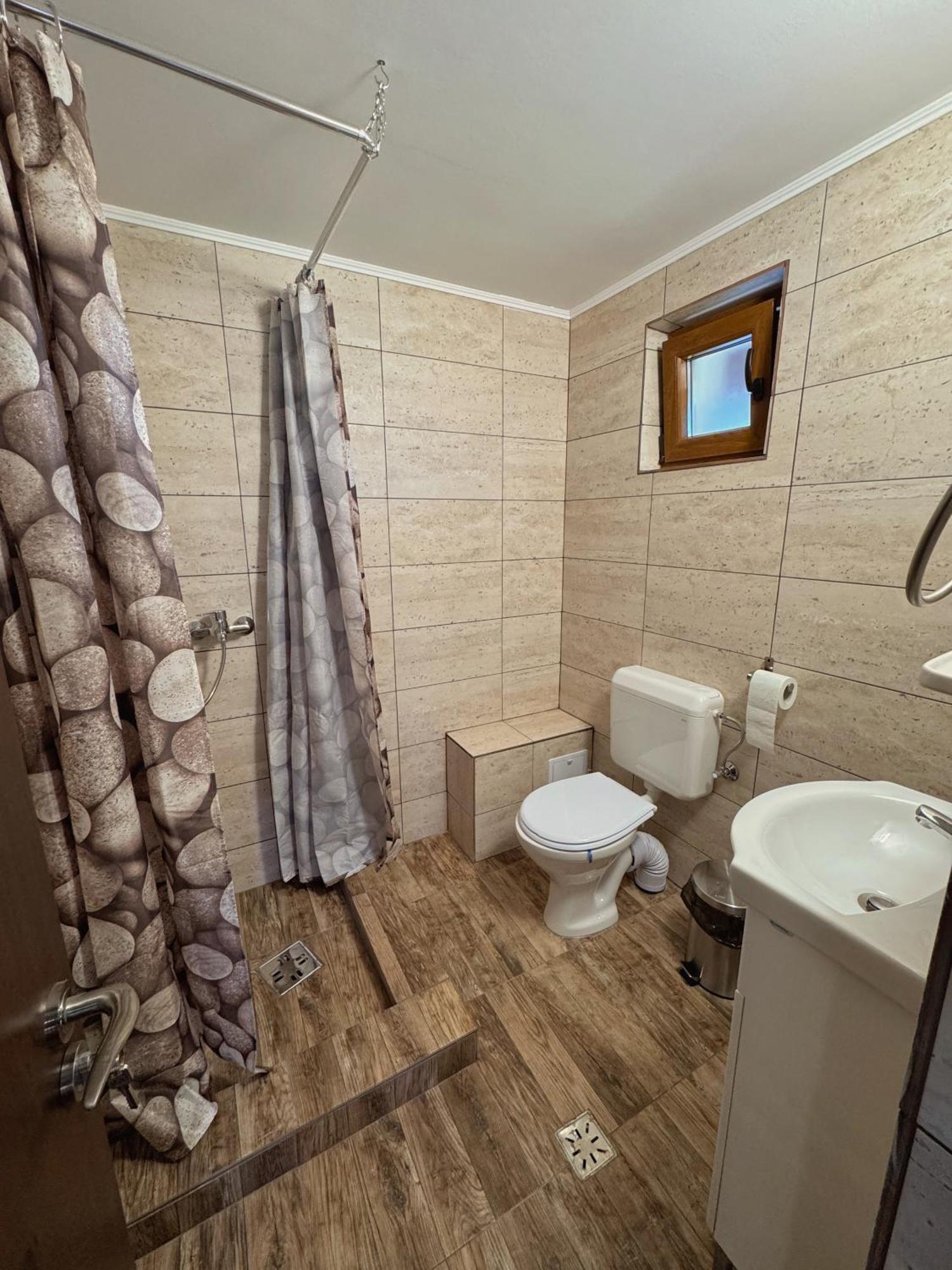 Perla Argesului, Ciubar, Piscina, Lift, Gratar, Cabana, Pensiuni, Hotel Cazare Transfagarasan Curtea De Arges Albestii de Arges Eksteriør billede
