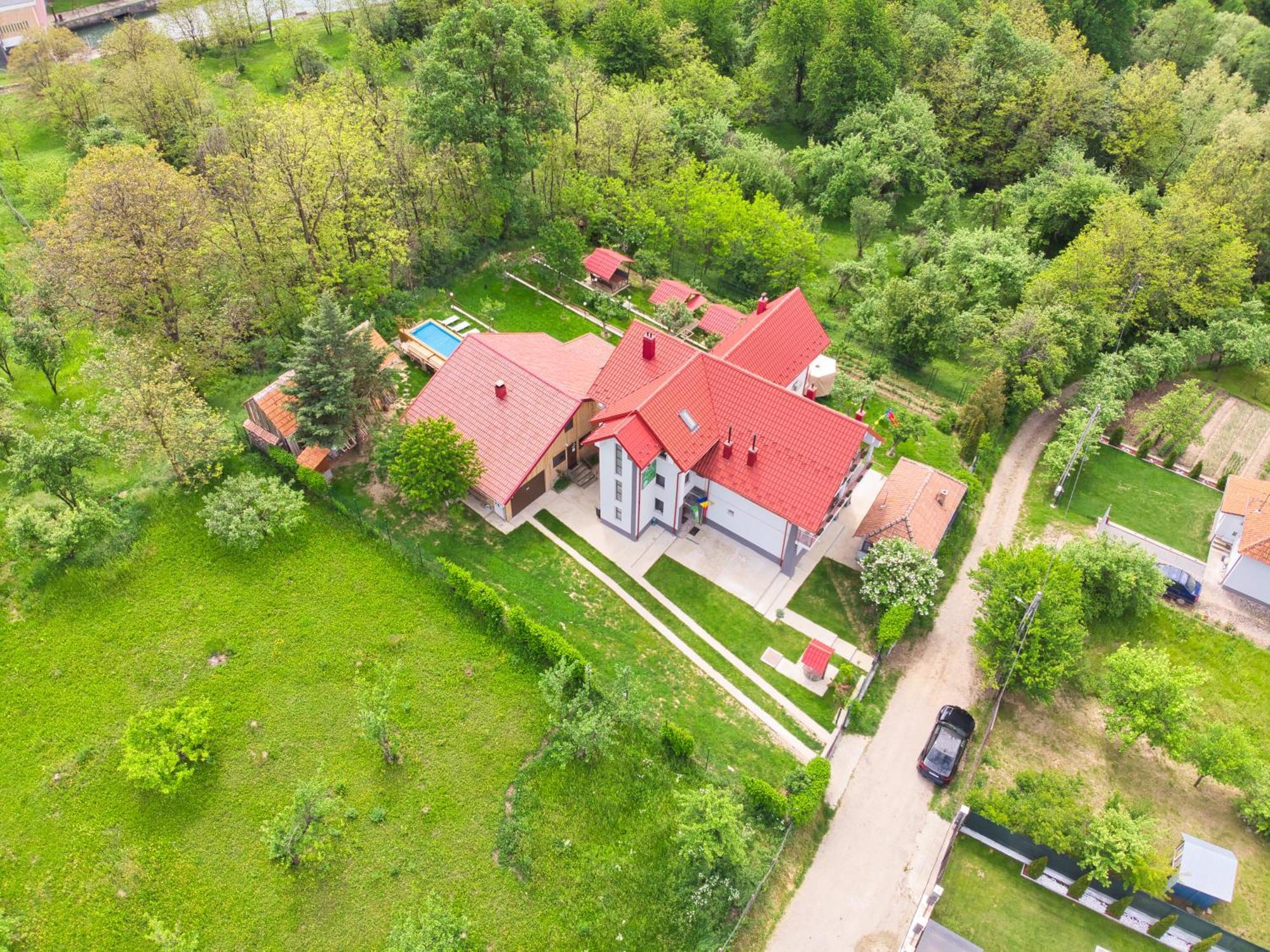 Perla Argesului, Ciubar, Piscina, Lift, Gratar, Cabana, Pensiuni, Hotel Cazare Transfagarasan Curtea De Arges Albestii de Arges Eksteriør billede